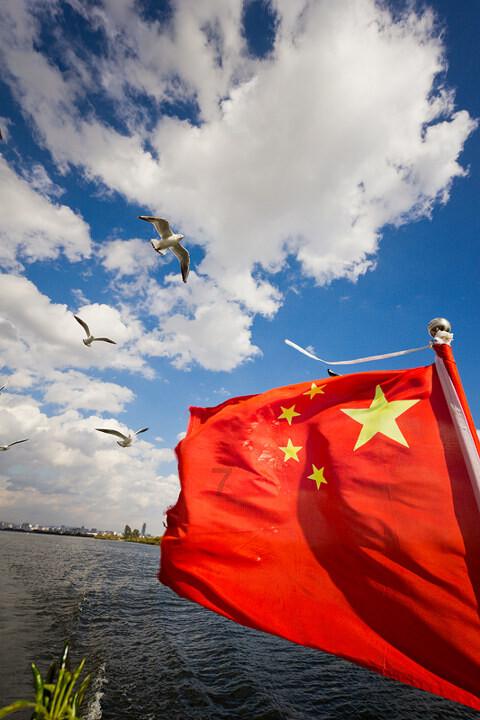 刚认识的新朋友一开始就和我说自己的缺点，这是啥意思？